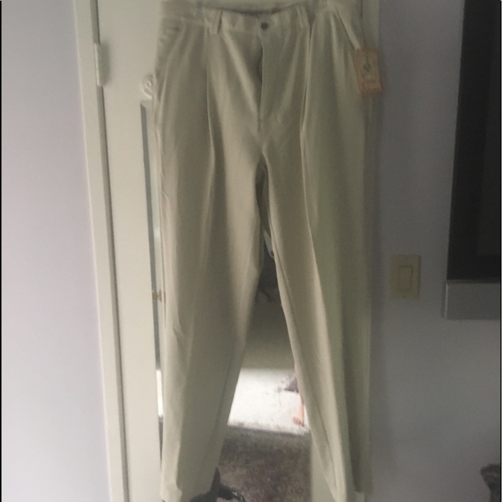 NWT Men’s Tommy Bahama Windsor Khaki Pants